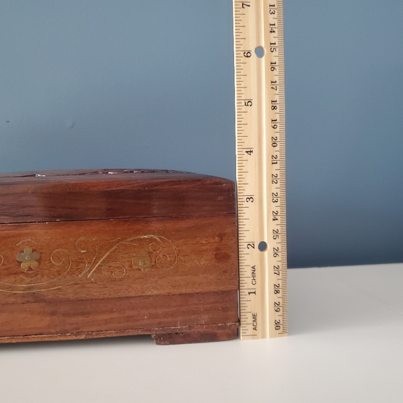 Hand Carved Wood Jewlery Box with Bronze Inlay and Working Lock System - Picture 9 of 14